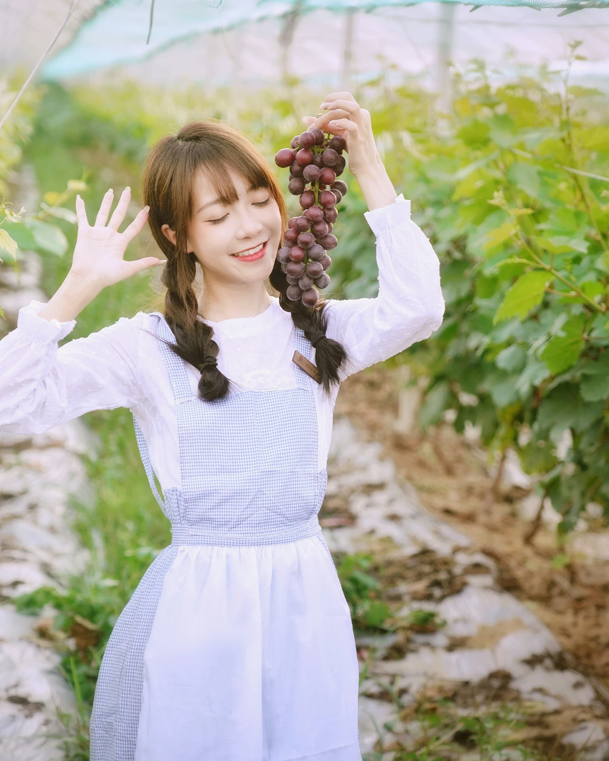 [YITUYU] 2023.02.04 Vol.2969 The joy of harvest in the vineyard duck duck#[24P]-2