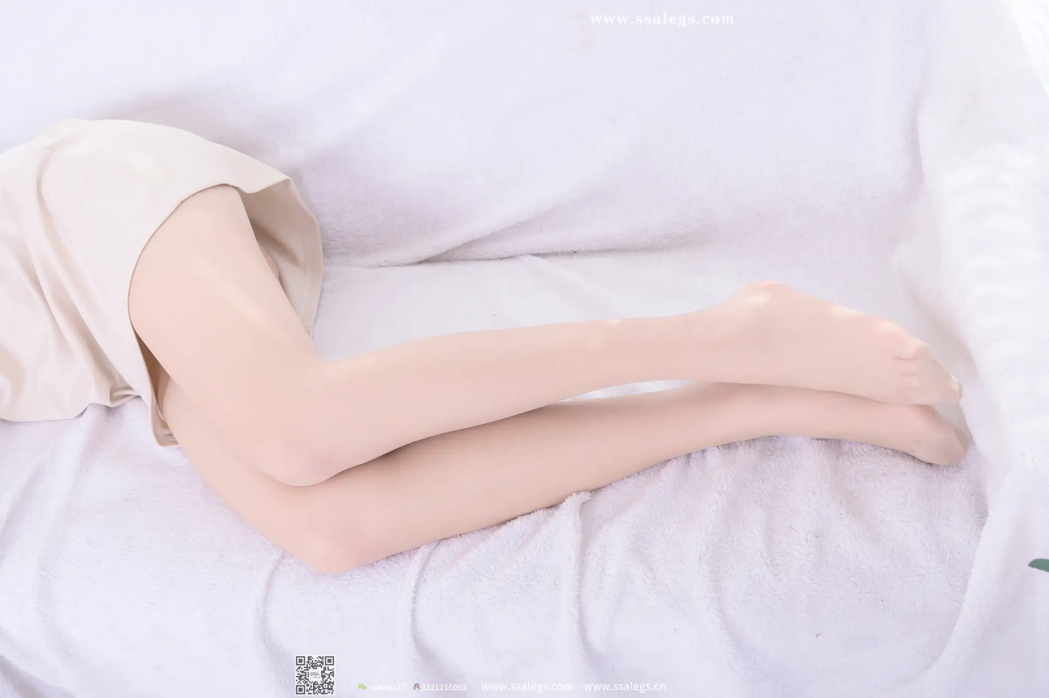 [Mzsock] NO.446 Simu Simple Putting on Crims Stockings (bottom) Silk club#[124P]-101