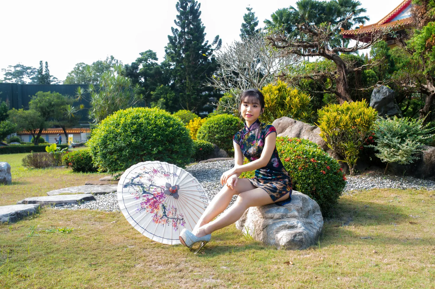 [Mzsock] NO.194 Yu Chen short cheongsam high heels beautiful legs street photography#[105P]-35