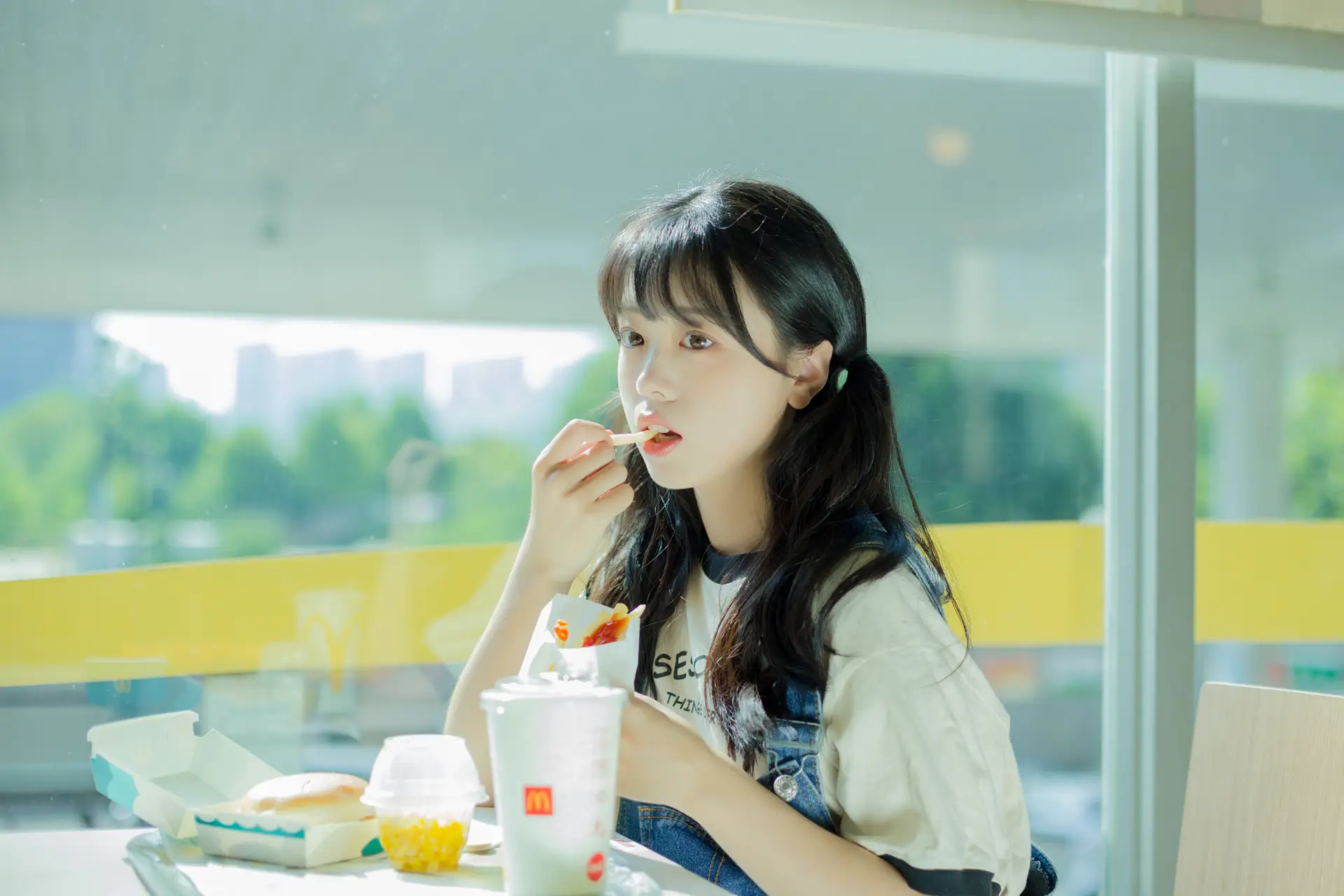 [YITUYU] 2022.08.31 Vol.1835 - Today I am a cute burger Cute bubbles#[36P]-8