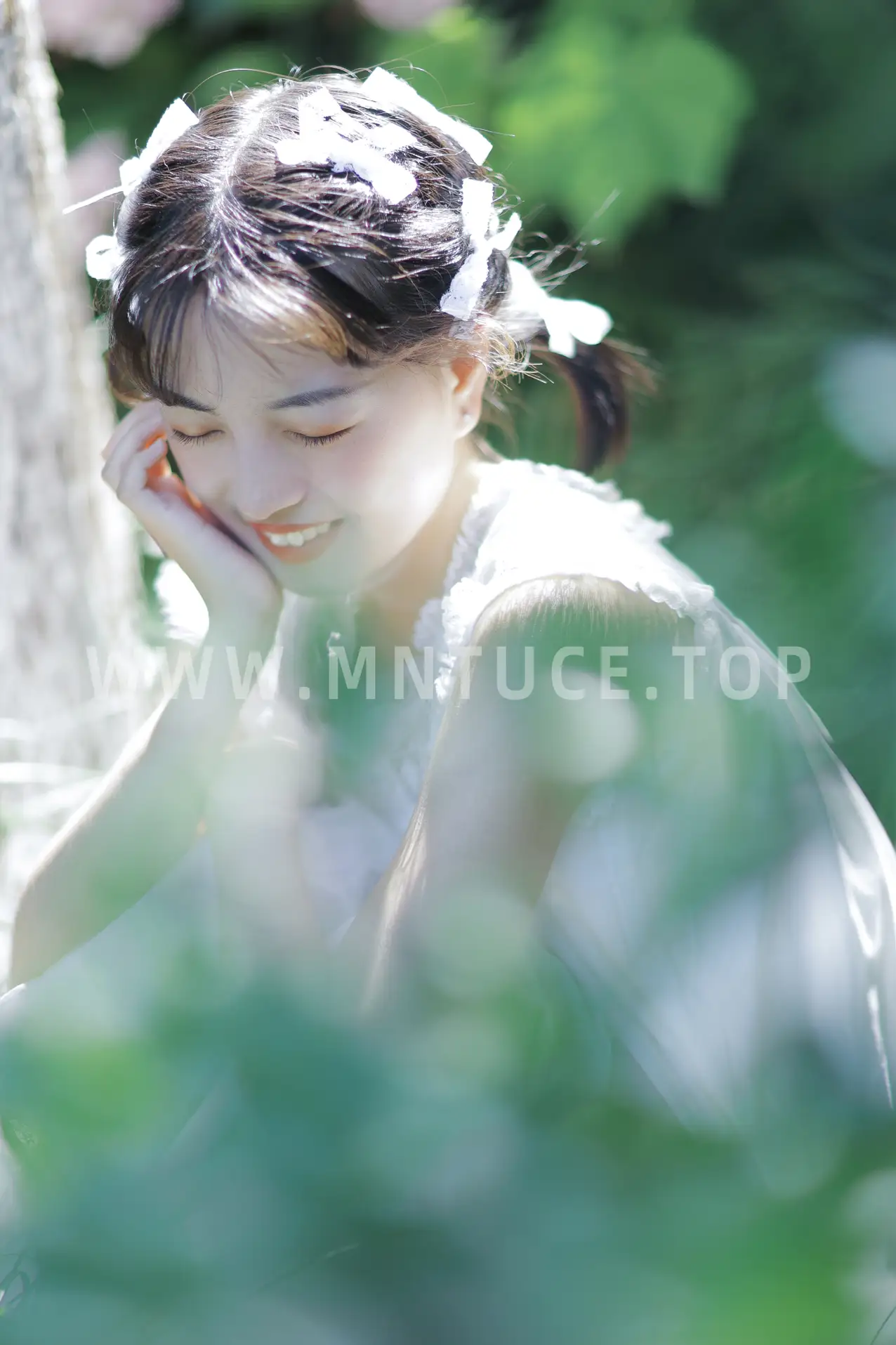 [YITUYU] 2022.05.25 Vol.0979 – Flowers and Girls Xin Yu#[24P]-14