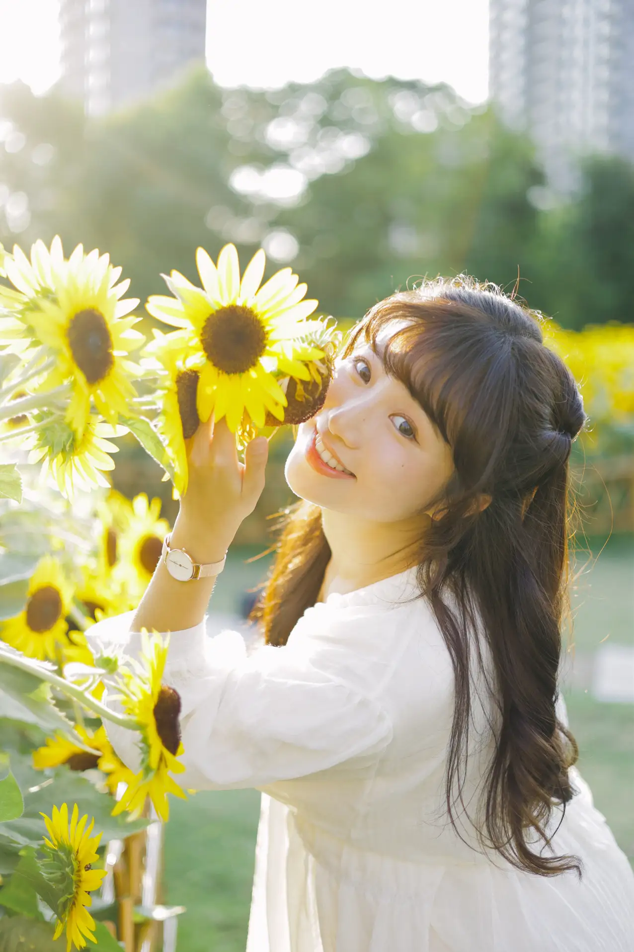 [YITUYU] 2022.08.29 Vol.1822 -Flowers in the sun and you Fatty Blue-#[25P]-20