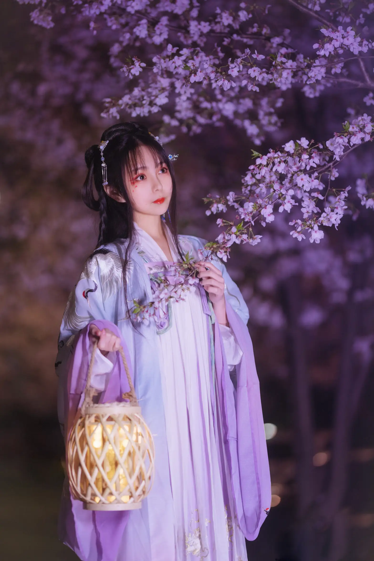 [YITUYU] 2022.08.10 Vol.1673 – Night Sakura Mo Mo Hongchen#[20P]-12