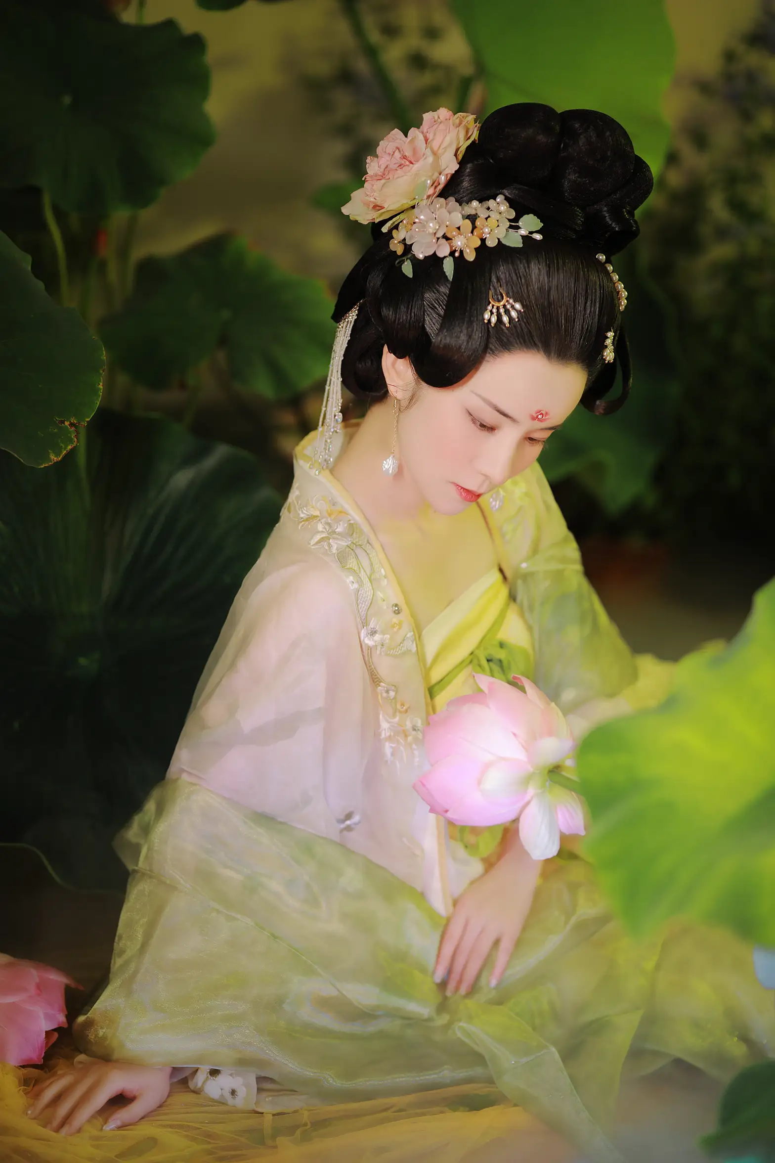 [YITUYU] 2022.09.09 Vol.1912 – Yunxiang clothes and flowers Xiangrong Ye Qingqiu#[32P]-5