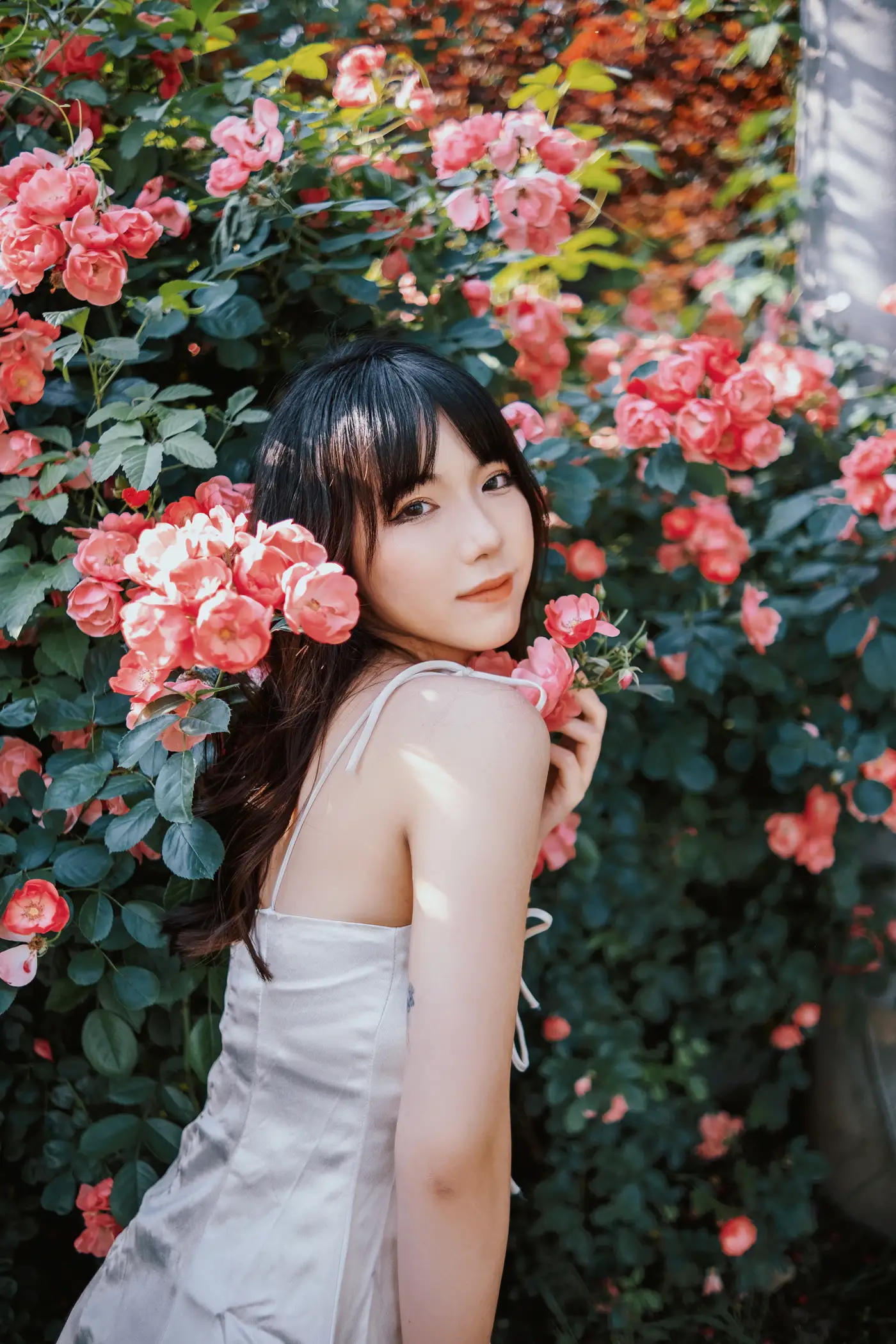 [YITUYU] 2022.06.10 Vol.1137 – Under the Roses Yiyi#[25P]-11